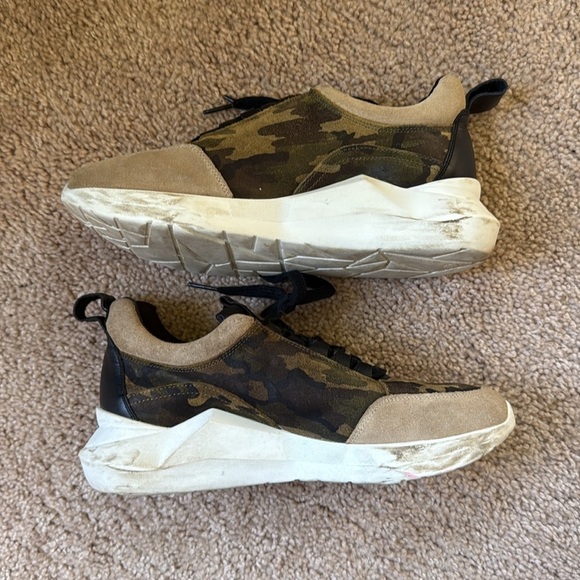Like New Anthropologie Ashton Platform Sneakers in Camo - Picture 6 of 8